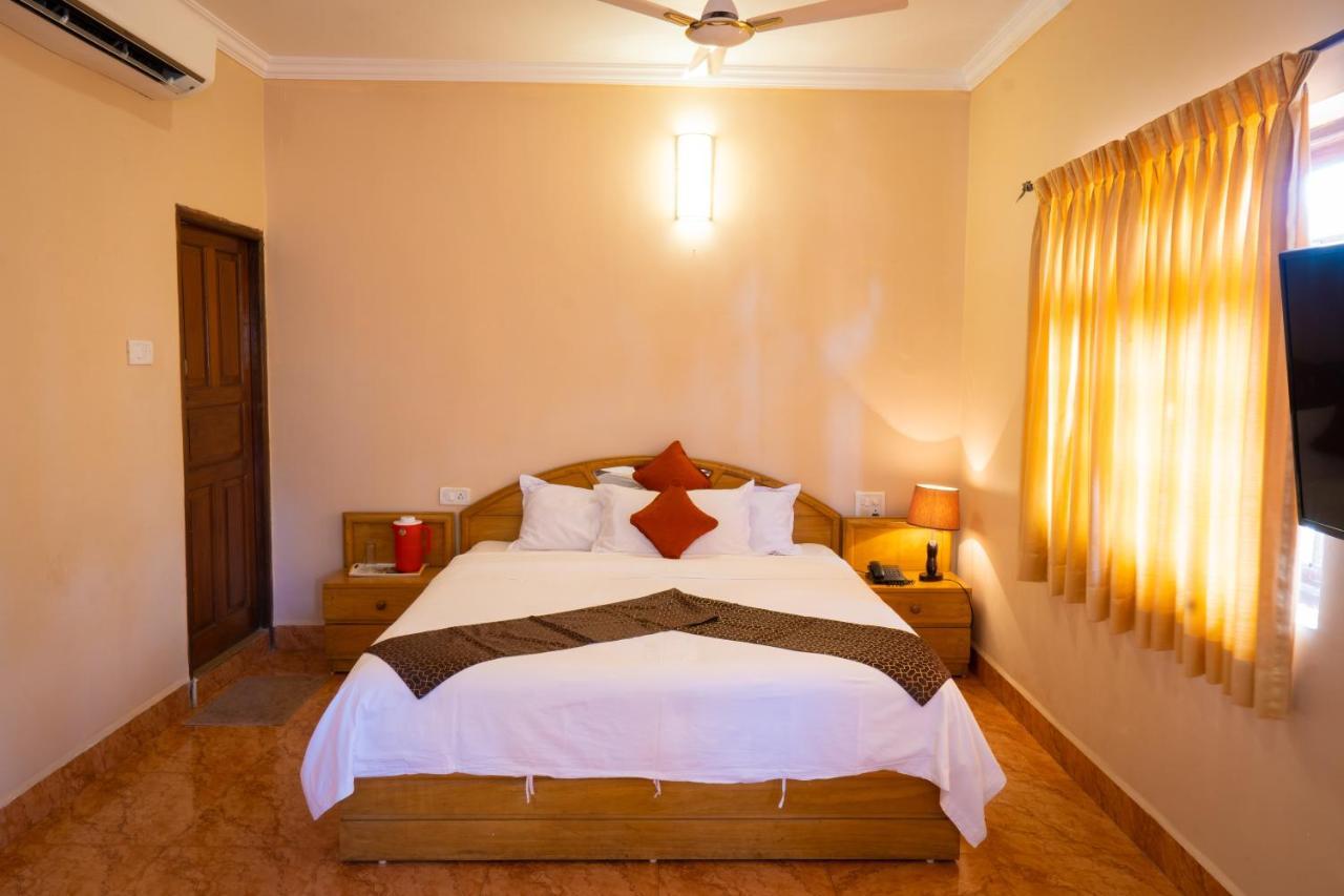 Alcove Resort Вагатор Екстериор снимка