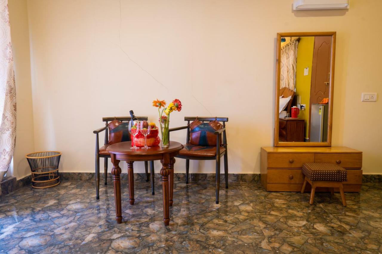 Alcove Resort Вагатор Екстериор снимка